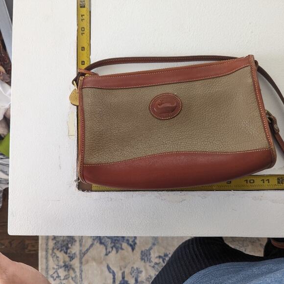 Vintage Women's Dooney And Burke 8 X 11 Crossbody Purse Bag Tan Brown Leather - Picture 10 of 11
